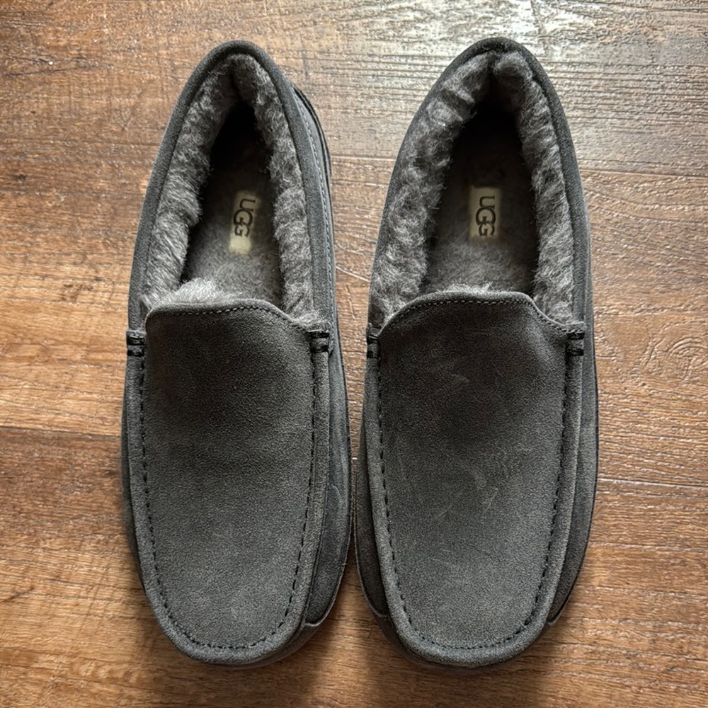 UGG Men's Ascot Gray Suede Loafers